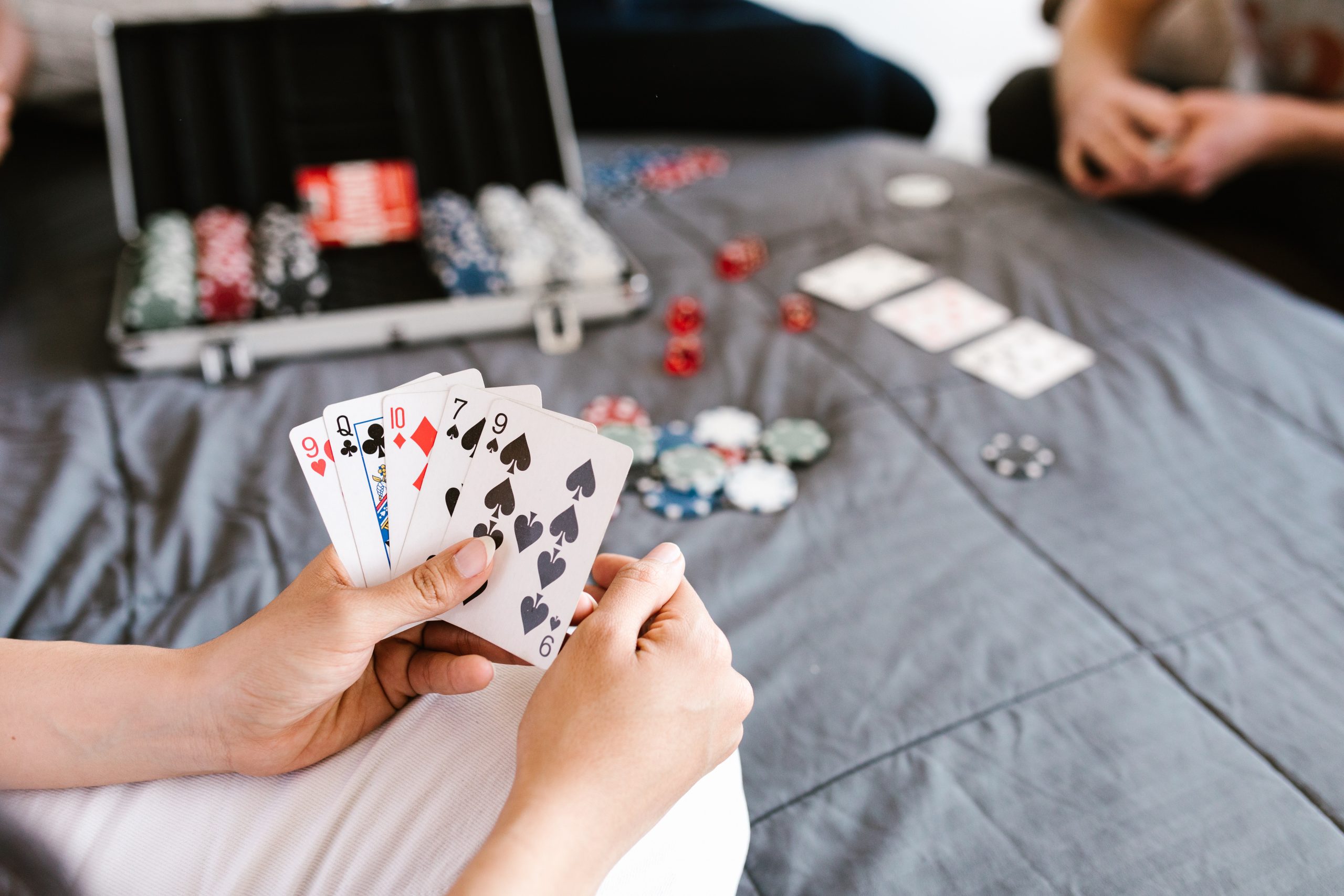 Understanding Poker Psychology: A Comprehensive Guide